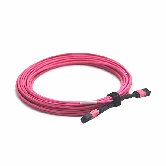 MTP オス - MTP メス トランク ケーブル アセンブリ 12 心 極性 A OM4 50/125 40G/100G